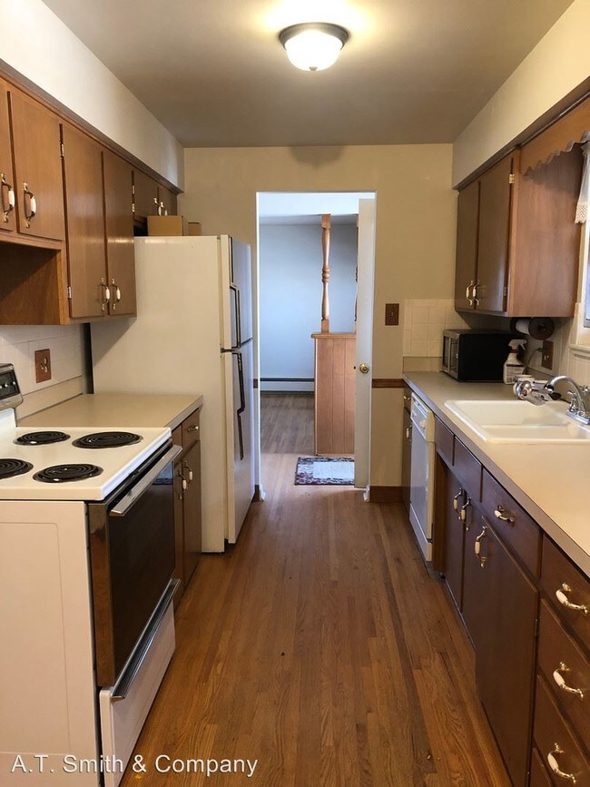 Building Photo - 3 br, 2.5 bath House - 7090 Indiana Street