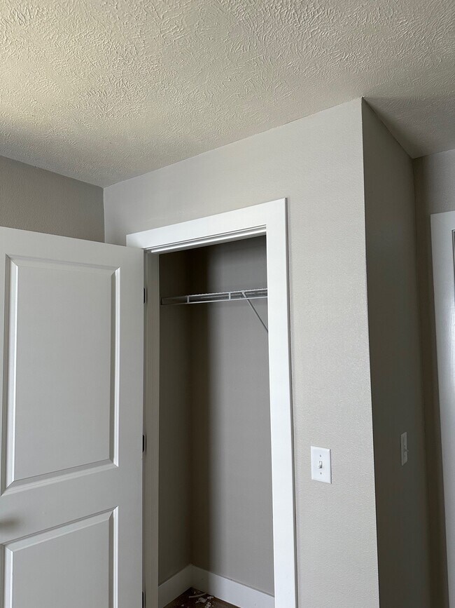 Foto del edificio - 451 W Lombard St