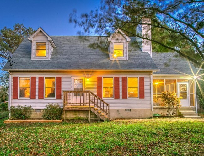 Foto del edificio - 16659 Saint Jeromes Neck Rd