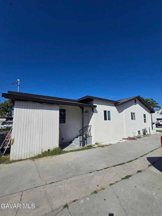 Building Photo - 6119 Prospect Ave