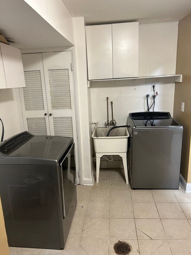 Foto del edificio - 3437 Anaconda Dr