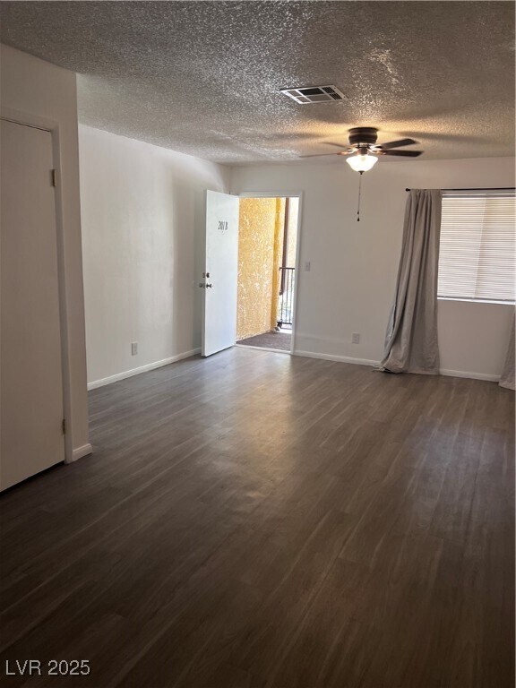 Foto del edificio - 1303 Darlene Way