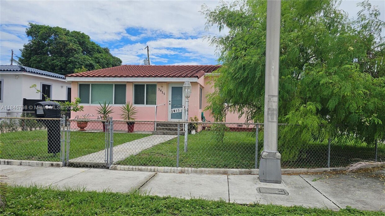 Foto principal - 3415 W 2nd Ave