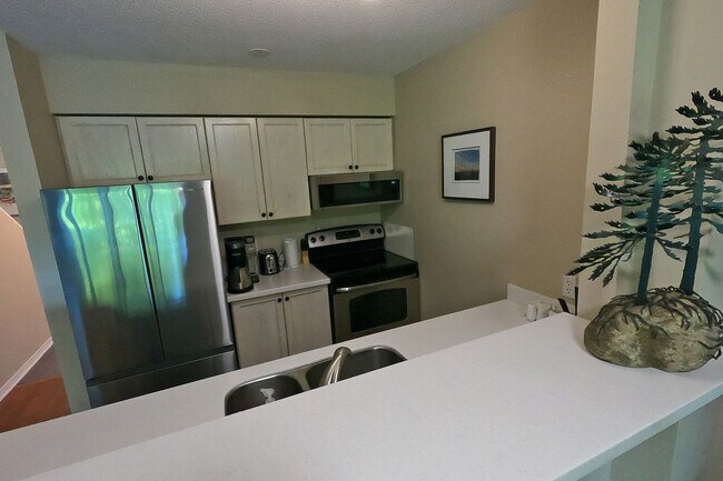 Building Photo - 362 Mariners Way