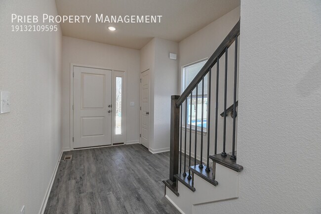 Foto del edificio - 3241 N 103rd Pl