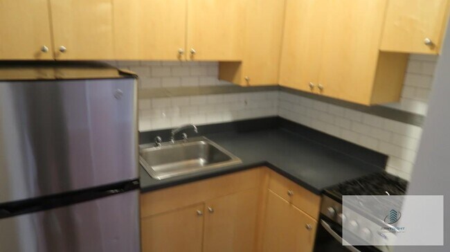 Foto del edificio - 755 W Buena Ave