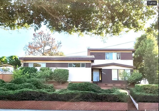 Foto del edificio - 6901 Sunkist Dr