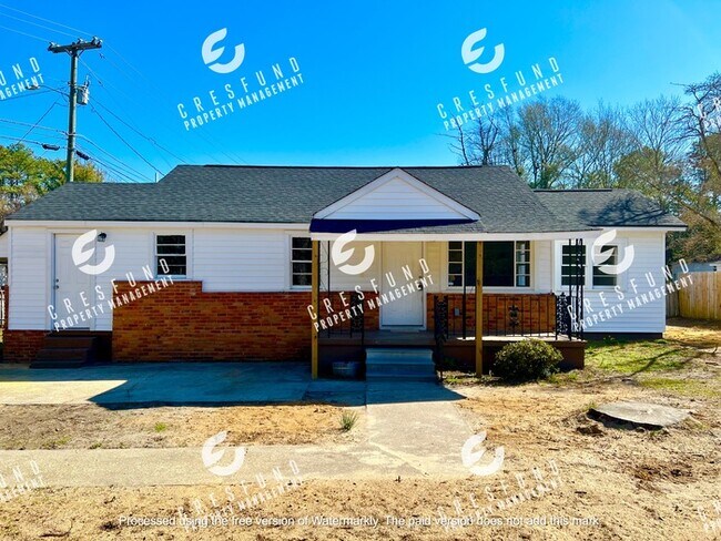 Building Photo - Charmingly Remodeled Home Ready for Move In!