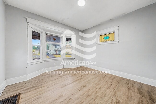 Building Photo - 800 Ave D