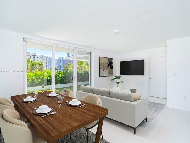 Foto del edificio - 9261 E Bay Harbor Dr