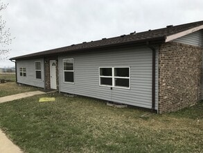 Building Photo - 308 Sunrise Dr
