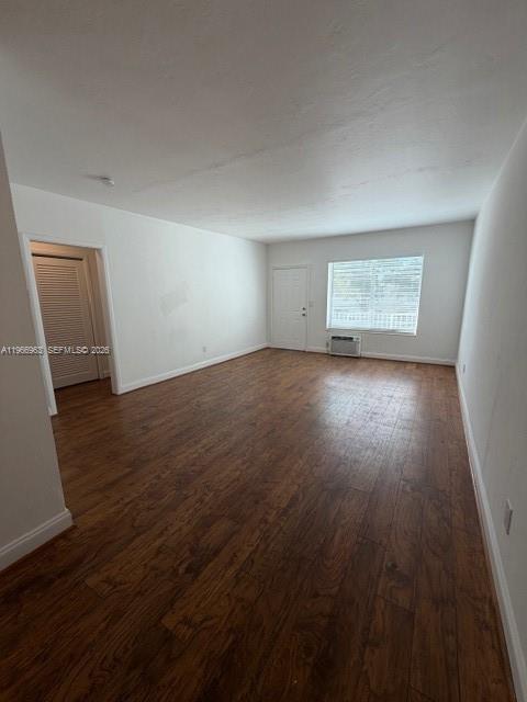 Foto del edificio - 9300 E Bay Harbor Dr