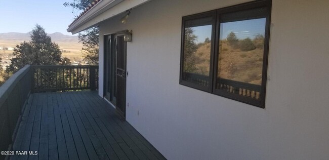 Building Photo - 1111 N Quail Ridge Dr