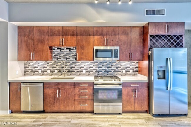 Foto del edificio - 353 E Bonneville Ave