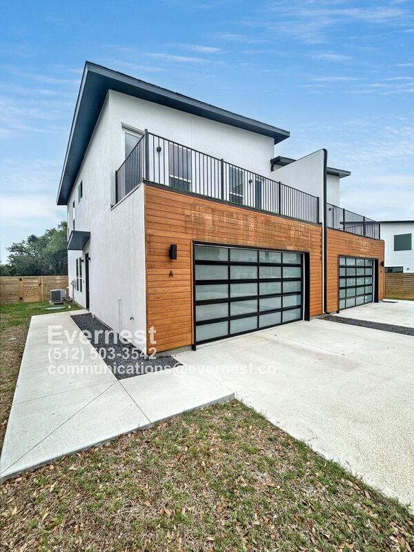 Foto del edificio - 21505 Boggy Ford Rd