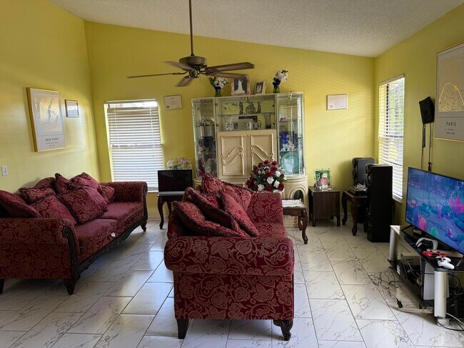Foto del edificio - 4255 Willow Pond Cir