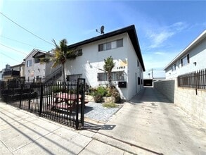 Building Photo - 12915 Doty Ave