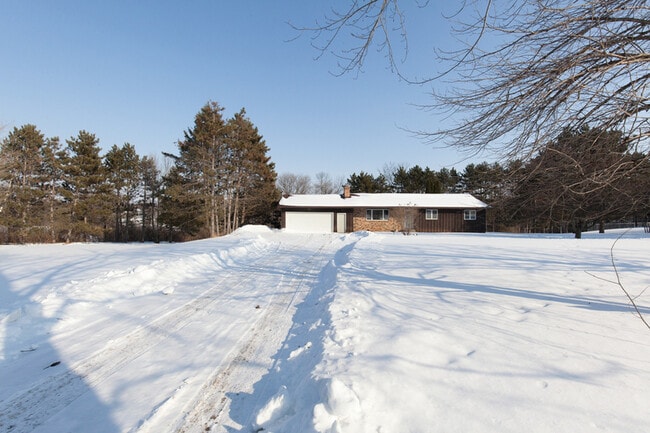 Building Photo - 965 Sherman Rd