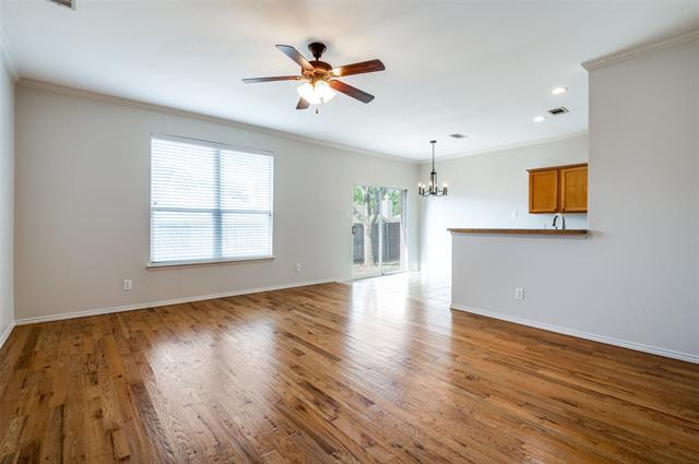 Building Photo - 371 Basswood Ln