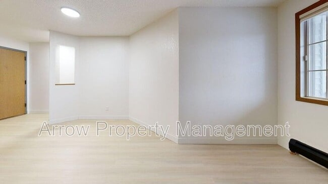 Building Photo - 2141 Xavier St