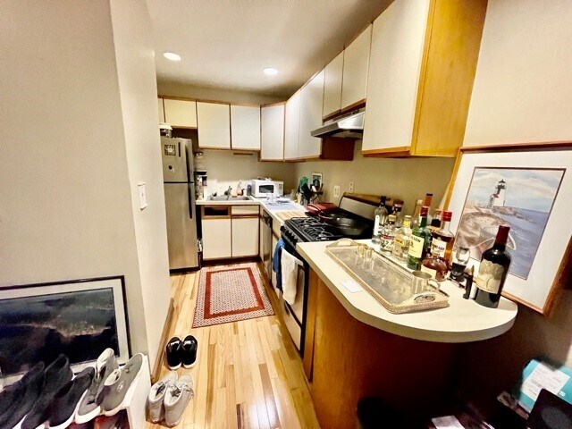 Building Photo - 1 Webster Pl