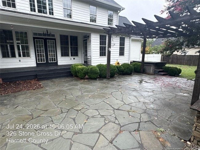 Building Photo - 326 Stone Cross Dr