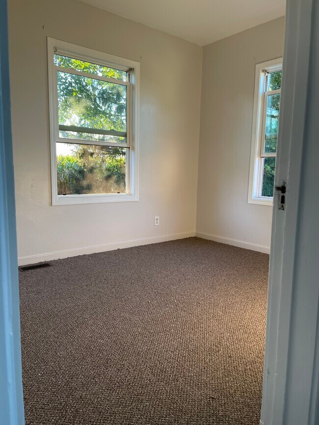 Bedroom 1 - 9660 S River Rd