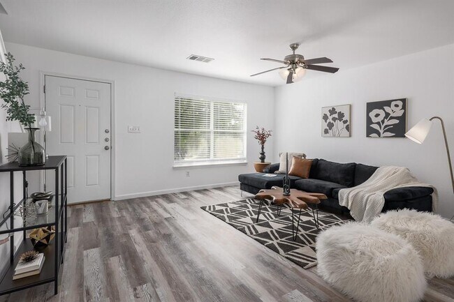 Foto del edificio - 10732 Marshitahs Way