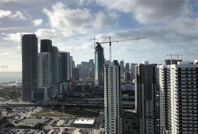 Foto del edificio - 1600 NE 1st Ave