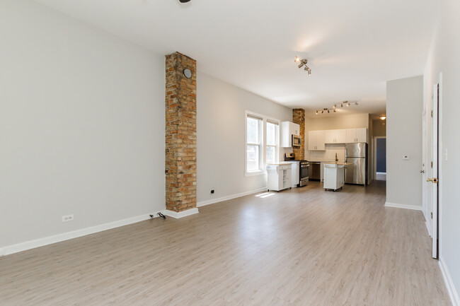 Foto del edificio - 5820 N Broadway
