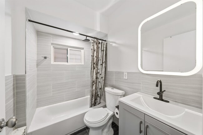 Foto del edificio - 124 73rd St