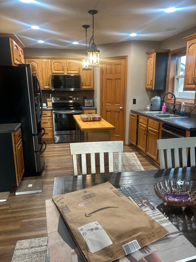 Foto principal - 1801 Lynnette Ct