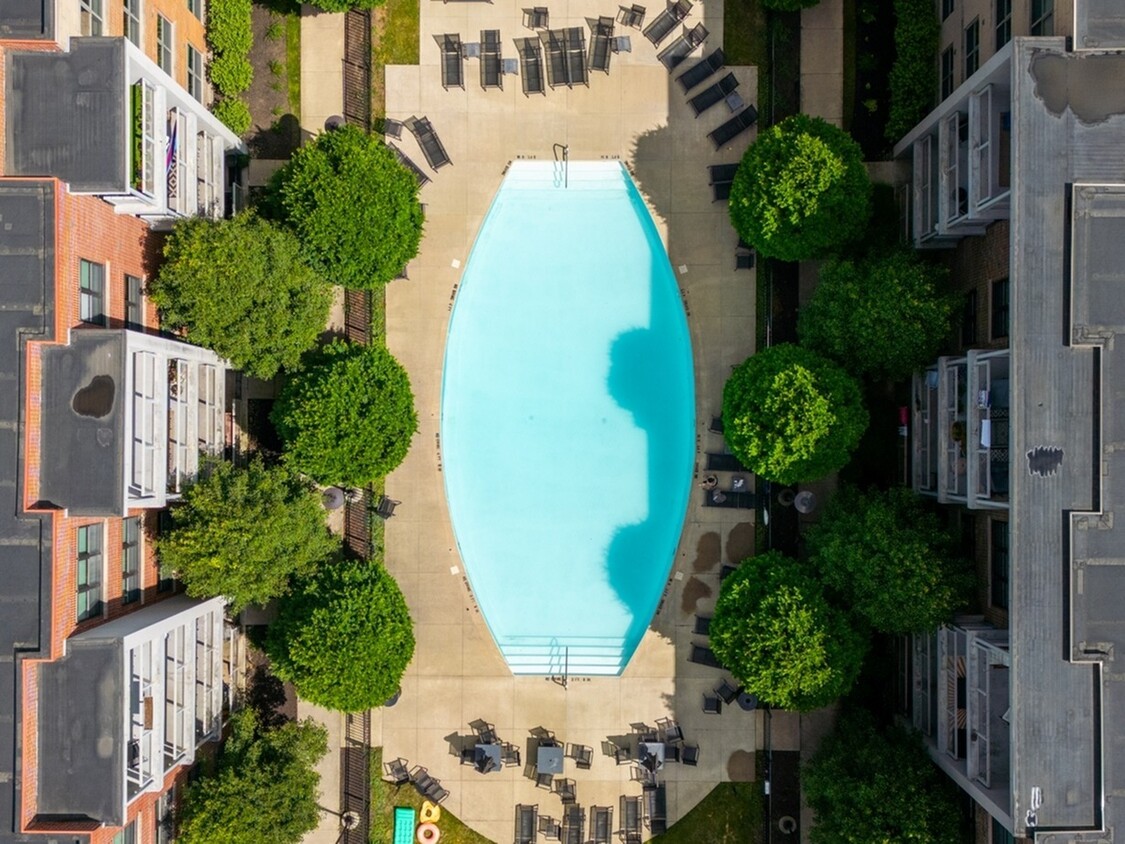 La fundición en la piscina de Jeffrey Park - Foundry at Jeffrey Park