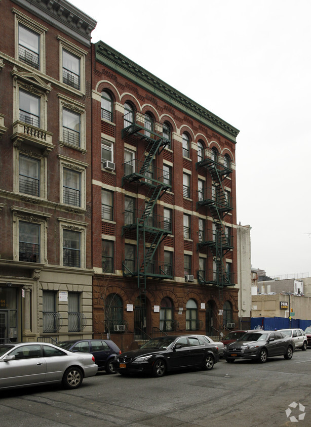 Building Photo - 260-262 W 122nd St