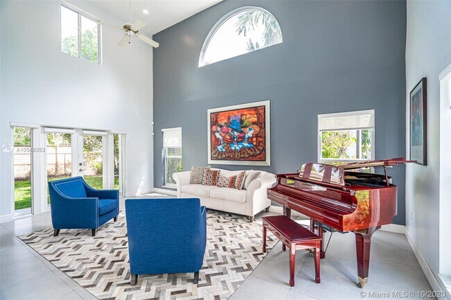 Building Photo - 6619 Mimosa Ct