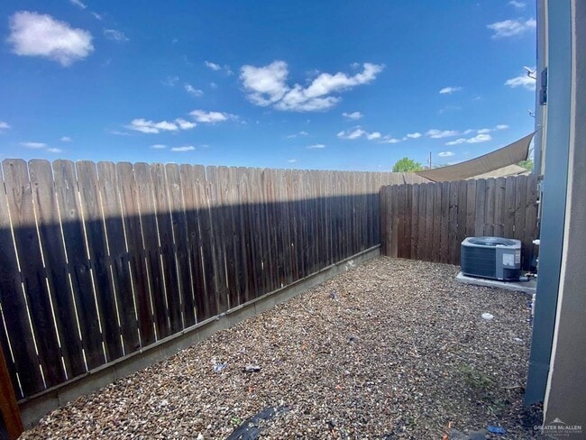 Foto del edificio - 14 Sprague St W