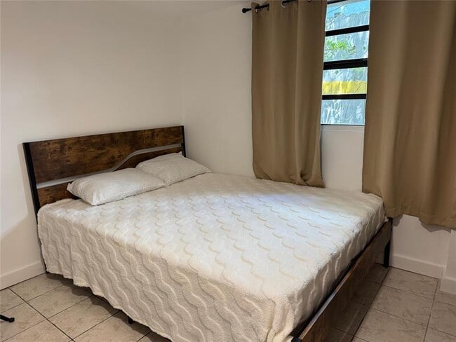 Foto del edificio - 2205 SW 16th Ter