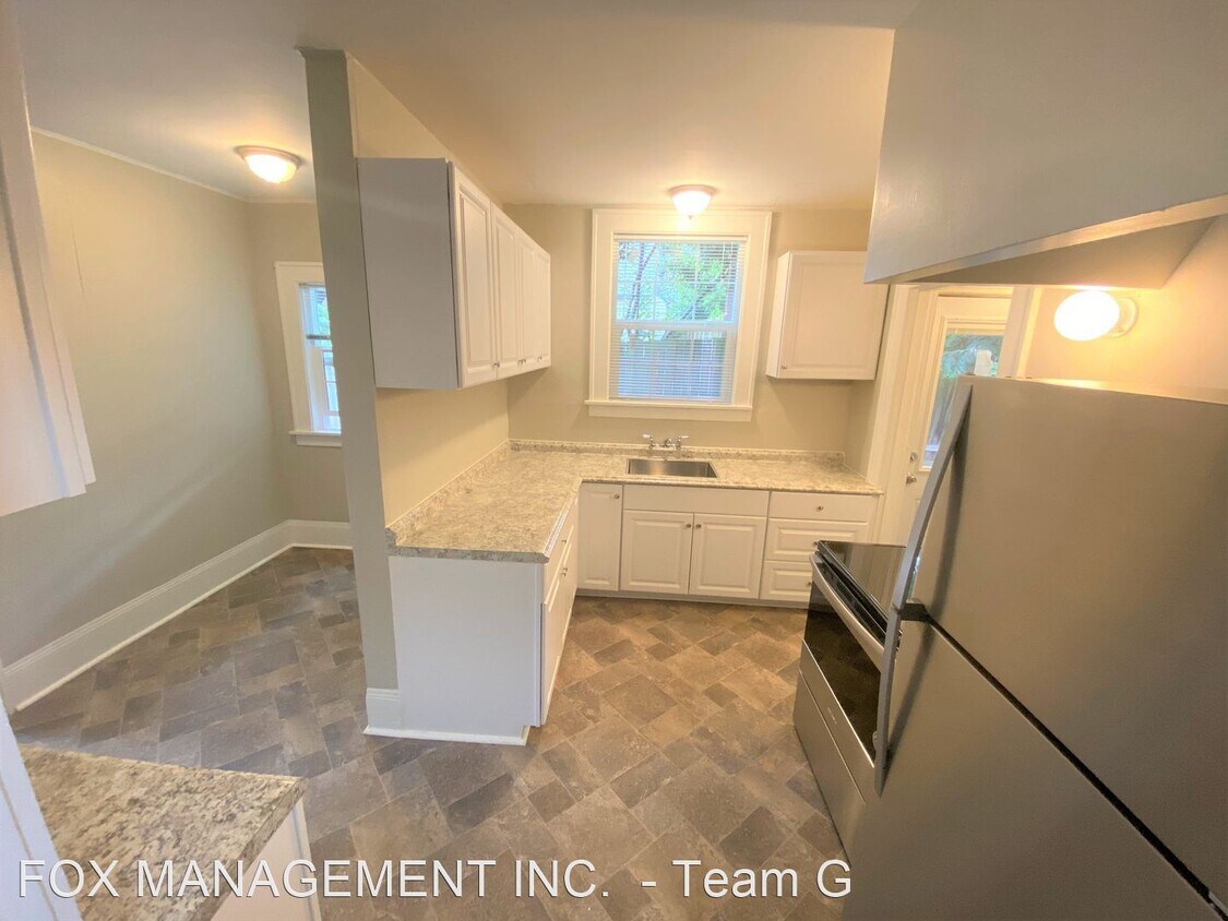 Primary Photo - 3222-3224 NE Clackamas St