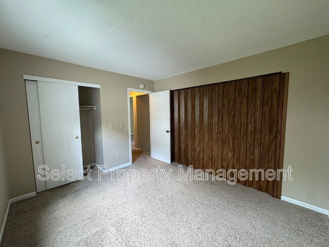 Building Photo - 5412 Evard Rd