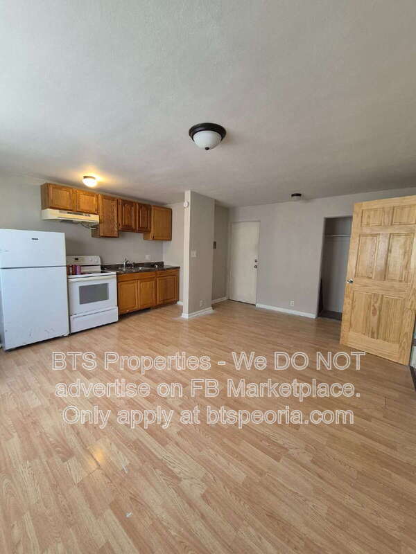 Building Photo - 119 Vanburen Ct