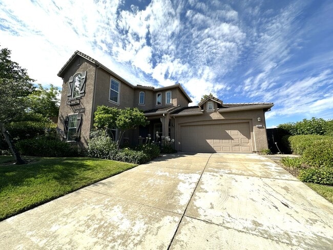 Foto del edificio - Spacious El Dorado Hills 5bd/3.5ba Home wi...