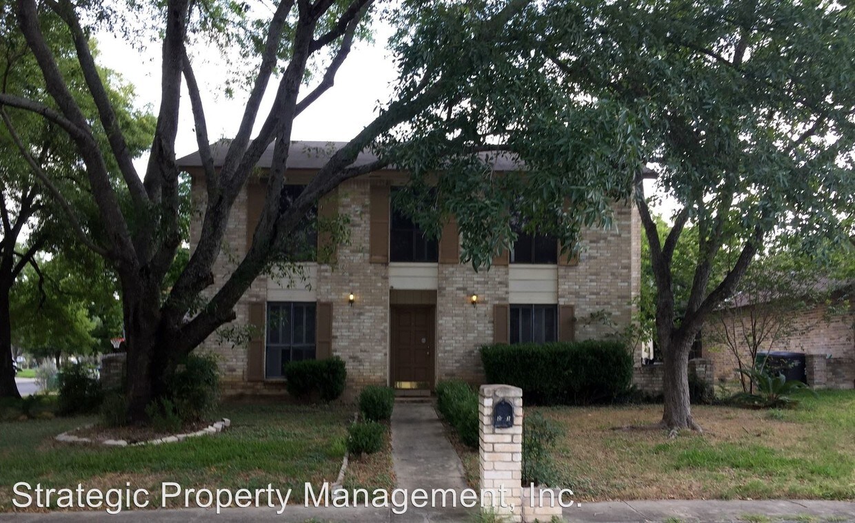Primary Photo - 2703 Red Tree St
