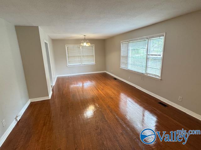Building Photo - 508 Forrest Cir NE