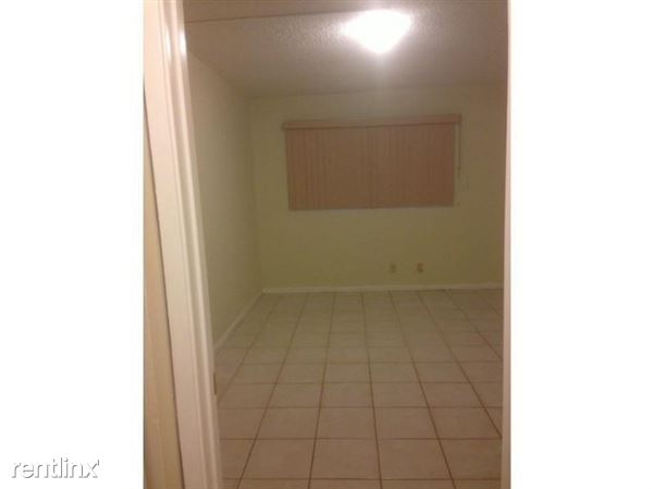 Building Photo - 1200 Tallwood Ave