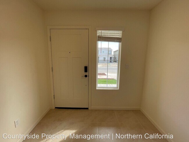 Foto del edificio - 5 br, 3 bath House - 661 Suzanne Drive