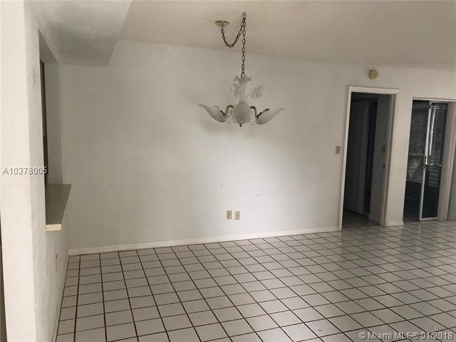 Building Photo - 435 NE 210th Circle Ter
