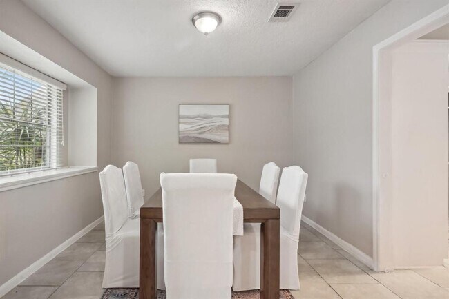 Foto del edificio - 1703 Westmere Ct