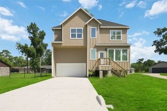 Building Photo - 2809 Toyah Ave
