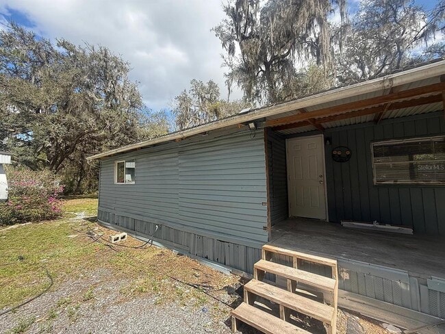 Building Photo - 16425 Sunflower Trail