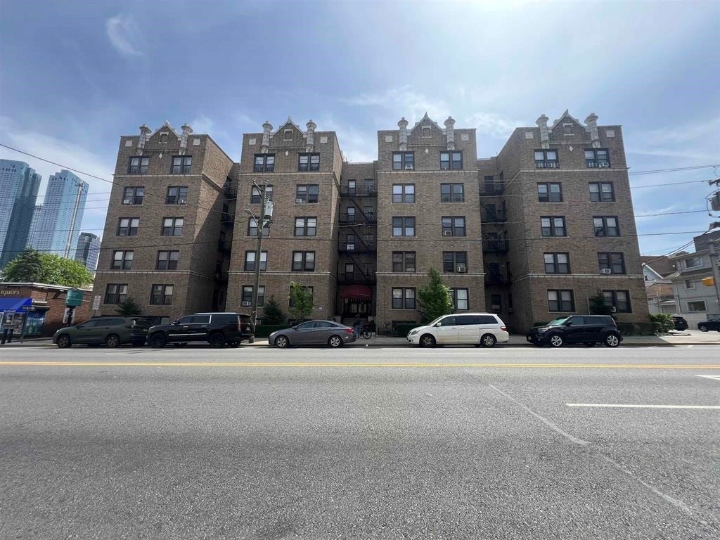 Primary Photo - 2700 John F. Kennedy Blvd